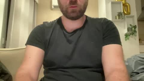 Snapshot of mike_berlin1 chatting on December 24, 2:21 am MIke online show from December 24, 2:21 am