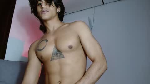 mike_d1030 online show from December 8, 10:41 am