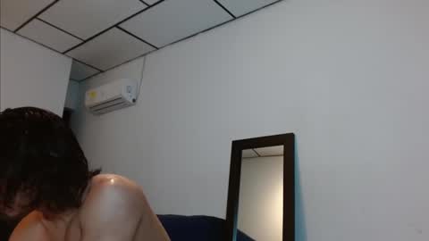 mike_d1030 online show from December 17, 2:12 am