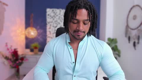   online show from December 1, 9:26 pm