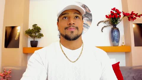   online show from December 5, 11:07 pm