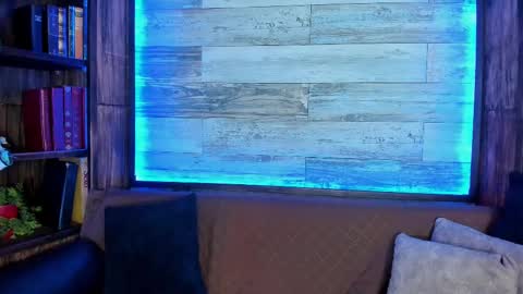   online show from March 7, 5:18 am