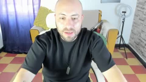 Snapshot of mike_lover_ chatting on July 14, 7:30 pm mike lover online show from July 14, 7:30 pm