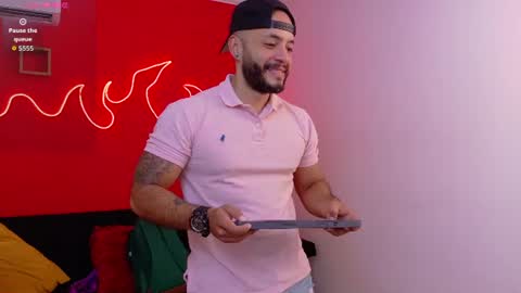 Snapshot of mike_savage3 chatting on July 21, 12:29 pm Mike online show from July 21, 12:29 pm