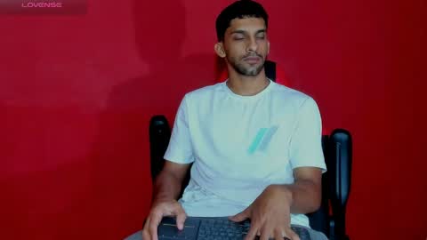 mike_shelby21 online show from April 4, 2:10 am