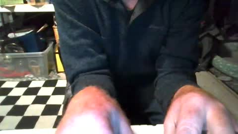 Snapshot of mikeb3200 chatting on December 15, 4:40 am mikeb3200 online show from December 15, 4:40 am