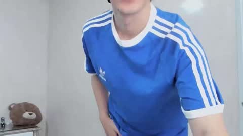 Snapshot of mikebelf4 chatting on February 1, 3:16 am Mikebelf4 online show from February 1, 3:16 am