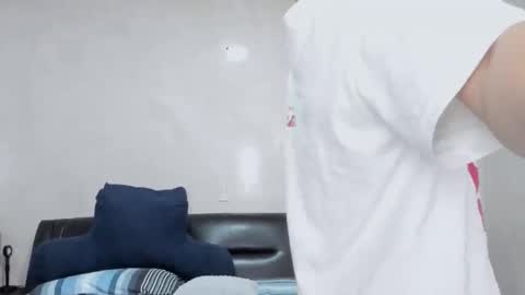 Snapshot of mikebelf4 chatting on February 7, 4:27 am Mikebelf4 online show from February 7, 4:27 am