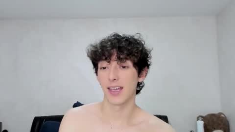 Snapshot of mikebelf4 chatting on February 25, 9:35 pm Mikebelf4 online show from February 25, 9:35 pm