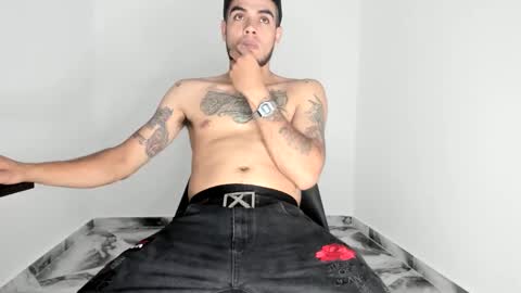 mikee_scooth online show from November 23, 6:52 pm