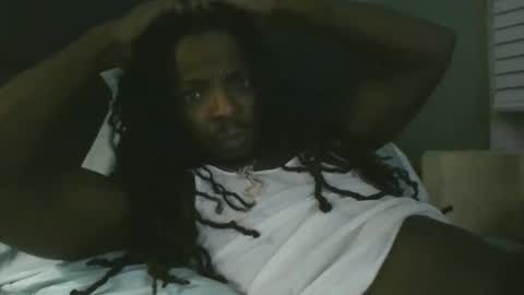 Snapshot of mikelew40402 chatting on November 20, 1:06 am mikelew40402 online show from November 20, 1:06 am