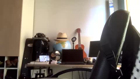 Snapshot of miker1239 chatting on January 3, 1:14 pm miker1239 online show from January 3, 1:14 pm