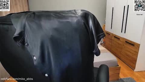 Mike    online show from November 14, 2:27 pm