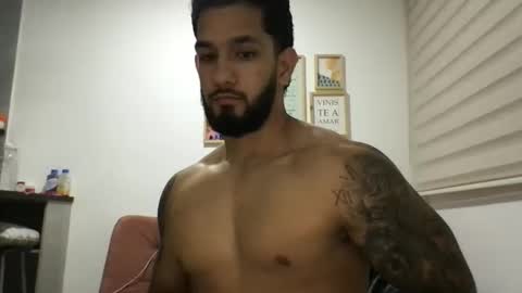 Snapshot of mikethomson01 chatting on March 23, 10:47 pm Mike online show from March 23, 10:47 pm