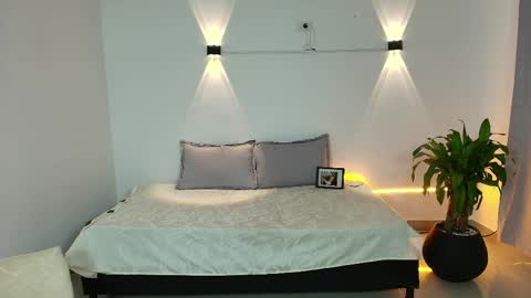 Snapshot of mikethomson01 chatting on May 29, 10:30 pm Mike online show from May 29, 10:30 pm