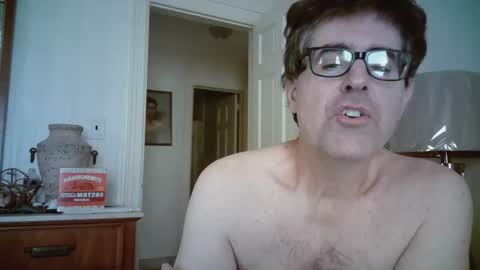 Snapshot of mikewulds chatting on August 9, 1:27 pm Mike online show from August 9, 1:27 pm