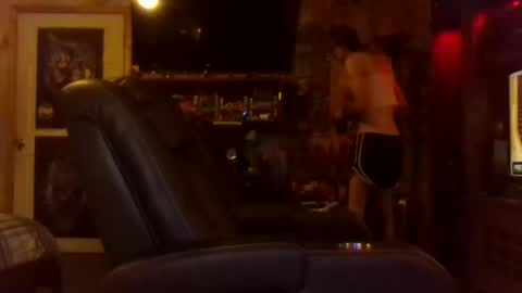 Snapshot of mikey33436 chatting on December 25, 11:53 pm Michael online show from December 25, 11:53 pm