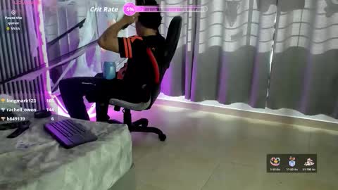 Snapshot of mikey_banji chatting on October 23, 12:26 pm mikey_banji online show from October 23, 12:26 pm