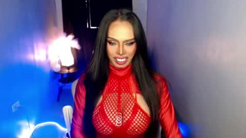Snapshot of mikeyalawi03 chatting on May 4, 12:28 am Mistress MikeyAlawi online show from May 4, 12:28 am