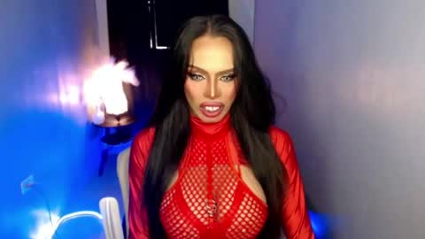 Snapshot of mikeyalawi03 chatting on May 5, 1:46 am Mistress MikeyAlawi online show from May 5, 1:46 am