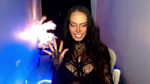 Snapshot of mikeyalawi03 chatting on May 20, 5:46 am Mistress MikeyAlawi online show from May 20, 5:46 am