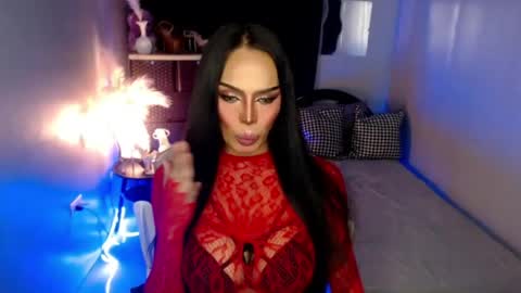 Snapshot of mikeyalawi03 chatting on June 7, 11:25 am Mistress MikeyAlawi online show from June 7, 11:25 am