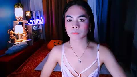 Snapshot of mikhayla_and_zeus_room chatting on January 31, 11:46 am Mikhayla and Zeus online show from January 31, 11:46 am