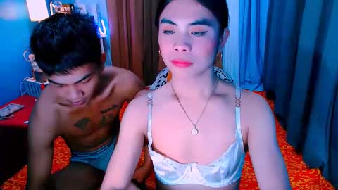 Snapshot of mikhayla_and_zeus_room chatting on February 19, 4:12 am Mikhayla and Zeus online show from February 19, 4:12 am