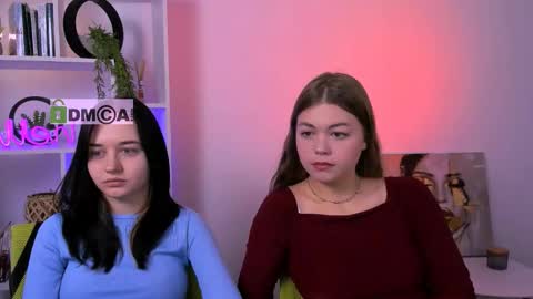 miki_ti online show from October 17, 8:39 am