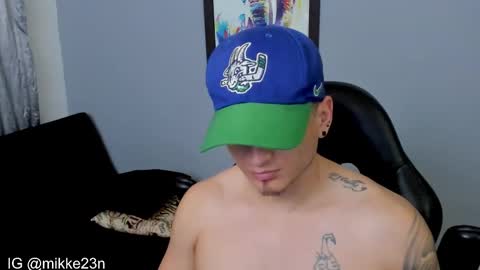 Snapshot of mikke_love chatting on January 19, 2:06 pm MIKKE online show from January 19, 2:06 pm