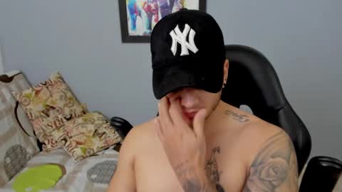 Snapshot of mikke_love chatting on February 10, 2:05 pm MIKKE online show from February 10, 2:05 pm