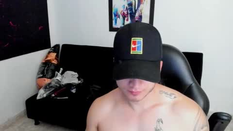 Snapshot of mikke_love chatting on September 22, 2:30 pm MIKKE online show from September 22, 2:30 pm