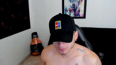 Snapshot of mikke_love chatting on October 1, 1:17 pm MIKKE online show from October 1, 1:17 pm