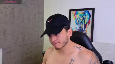 Snapshot of mikke_love chatting on May 30, 1:19 pm MIKKE online show from May 30, 1:19 pm