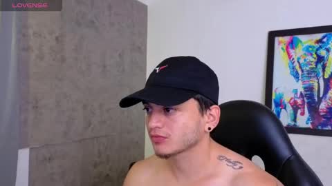Snapshot of mikke_love chatting on June 7, 2:10 pm MIKKE online show from June 7, 2:10 pm