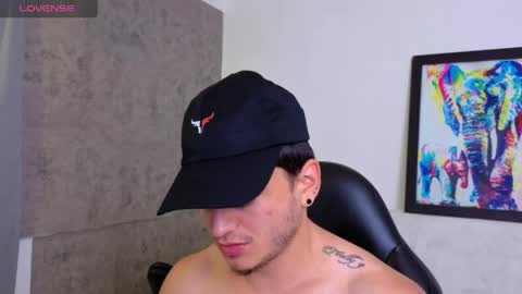 Snapshot of mikke_love chatting on June 9, 1:23 pm MIKKE online show from June 9, 1:23 pm