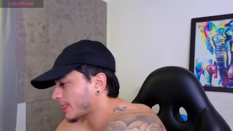 Snapshot of mikke_love chatting on June 11, 2:26 pm MIKKE online show from June 11, 2:26 pm