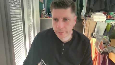 miklp8463 online show from March 19, 10:08 am