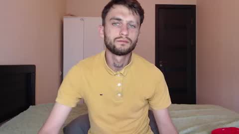 Snapshot of mikw63 chatting on June 27, 5:34 am Sin online show from June 27, 5:34 am
