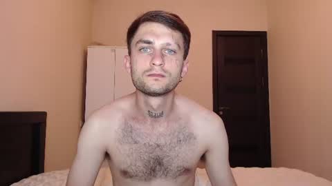 Snapshot of mikw63 chatting on July 8, 3:33 am Sin online show from July 8, 3:33 am