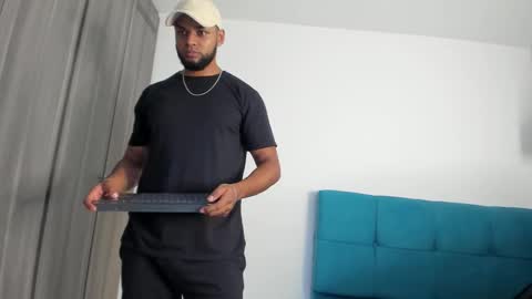 Miky online show from October 6, 2:31 am