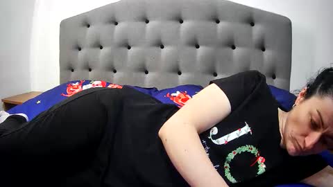 Mikyloveu online show from April 1, 2:14 pm