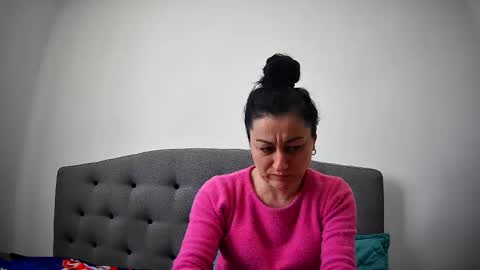 Mikyloveu online show from April 16, 10:27 am