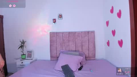 mila_1wood online show from November 14, 1:21 pm