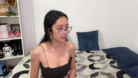 Mila and albert online show from March 28, 2:16 pm