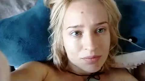 Snapshot of mila_420 chatting on September 23, 7:55 am Mila 420 online show from September 23, 7:55 am