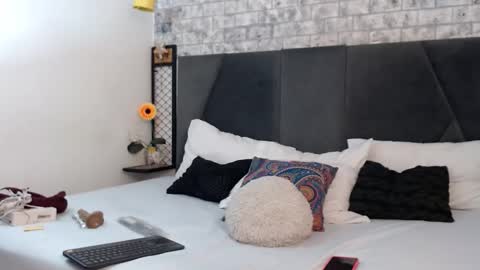 mila_adamss online show from September 22, 9:55 am