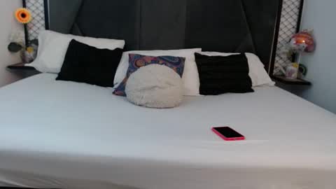 mila_adamss online show from September 26, 10:08 am