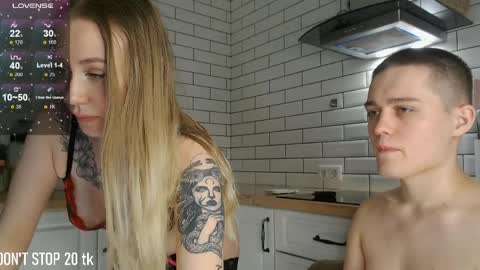 mila_bananaa online show from April 7, 7:25 pm