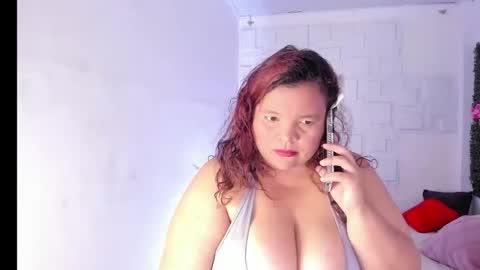 mila_cinnamon13 online show from December 4, 1:31 pm